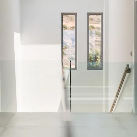 Lux Villa-stunning Views-ps4-family Villa *