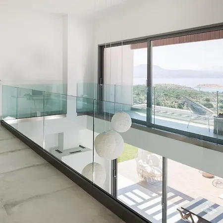 Lux Villa-stunning Views-ps4-family Villa